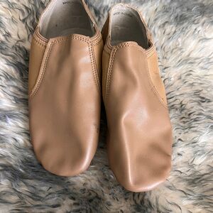 Tan Leather Girls Jazz Dance Shoe